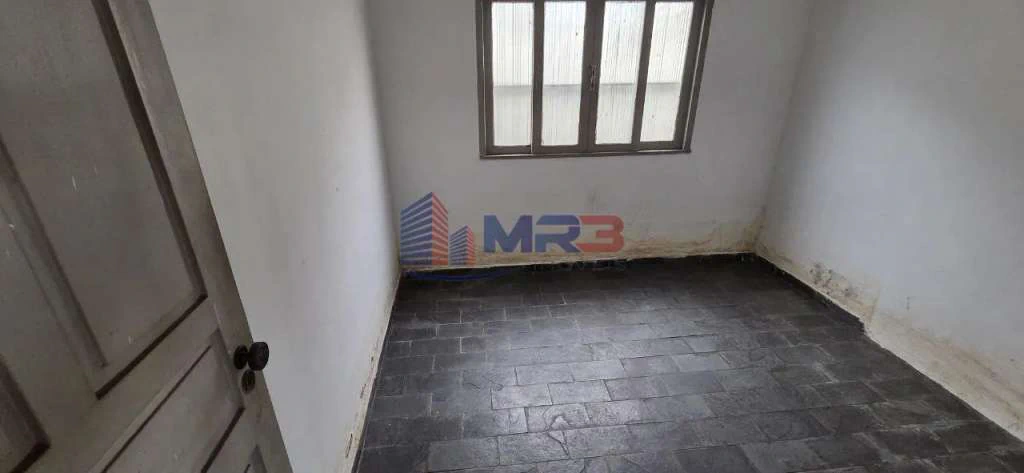 Casa com 3 quartos e quintal, com 4 vagas — photo 6