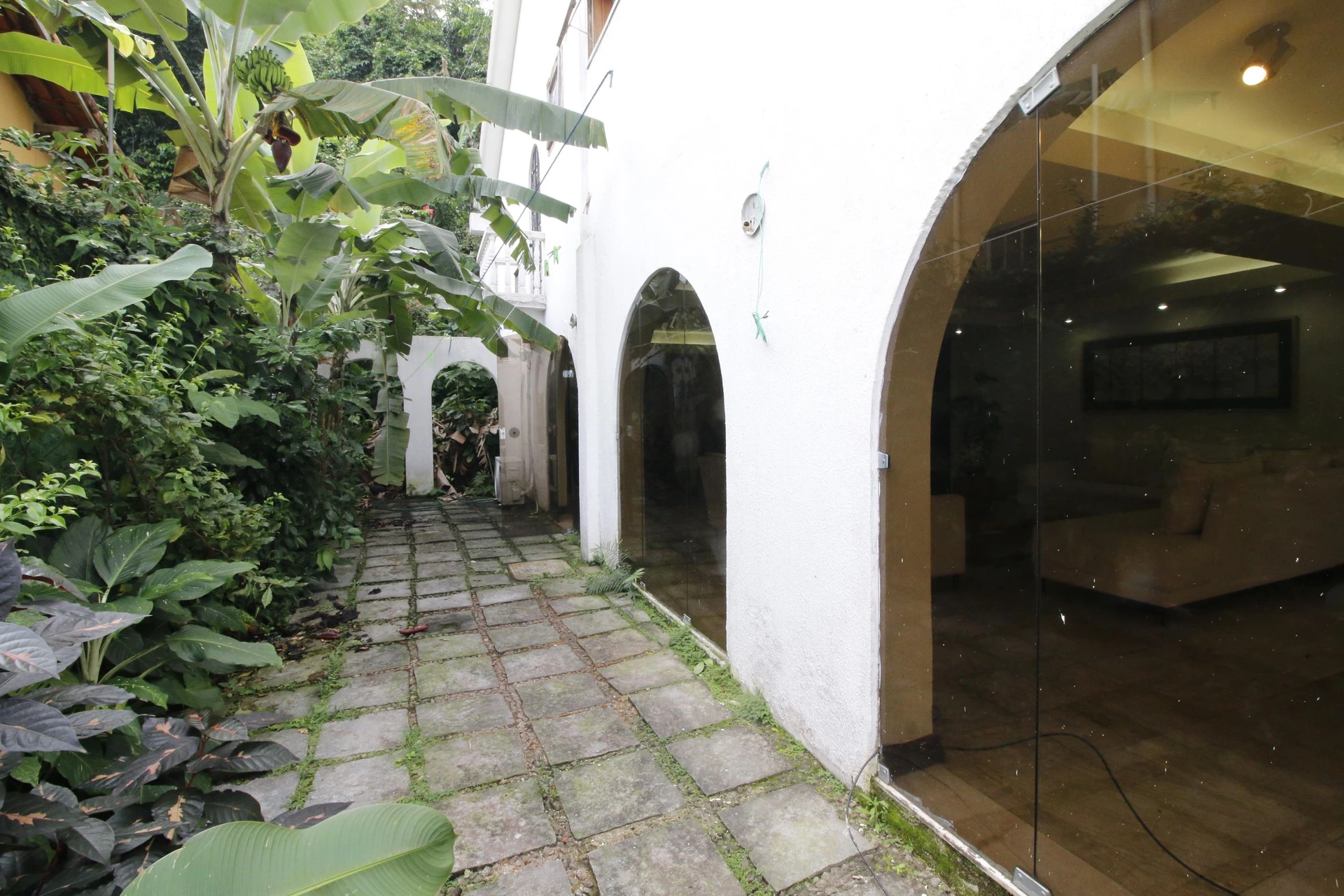 Mountain view in a 3-bedroom house, 460 m² — photo 52