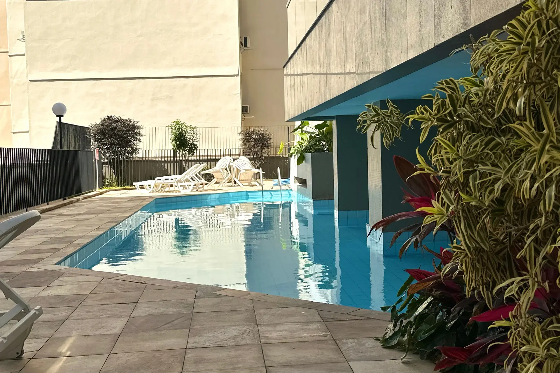 Apartamento mobiliado com 2 suítes e 3 banheiros — photo 50