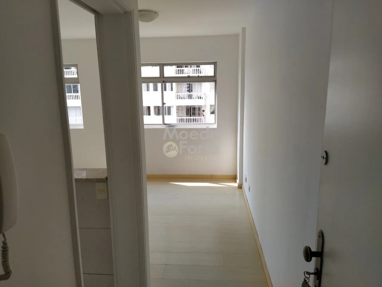 Unfurnished studio on the 5th floor with gas heater — photo 7