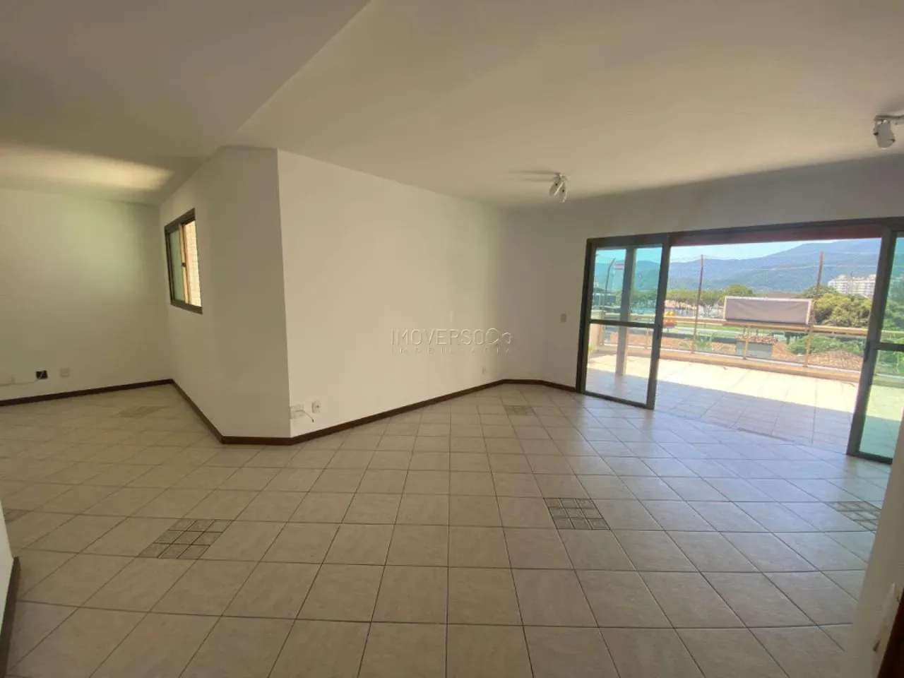 Penthouse apartment with mountain views and 3 bedrooms — photo 3