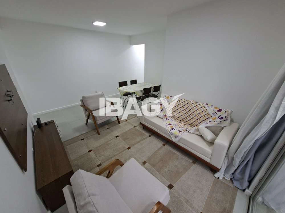 80 m² apartment with 2 bedrooms and a fitted kitchen — photo 5
