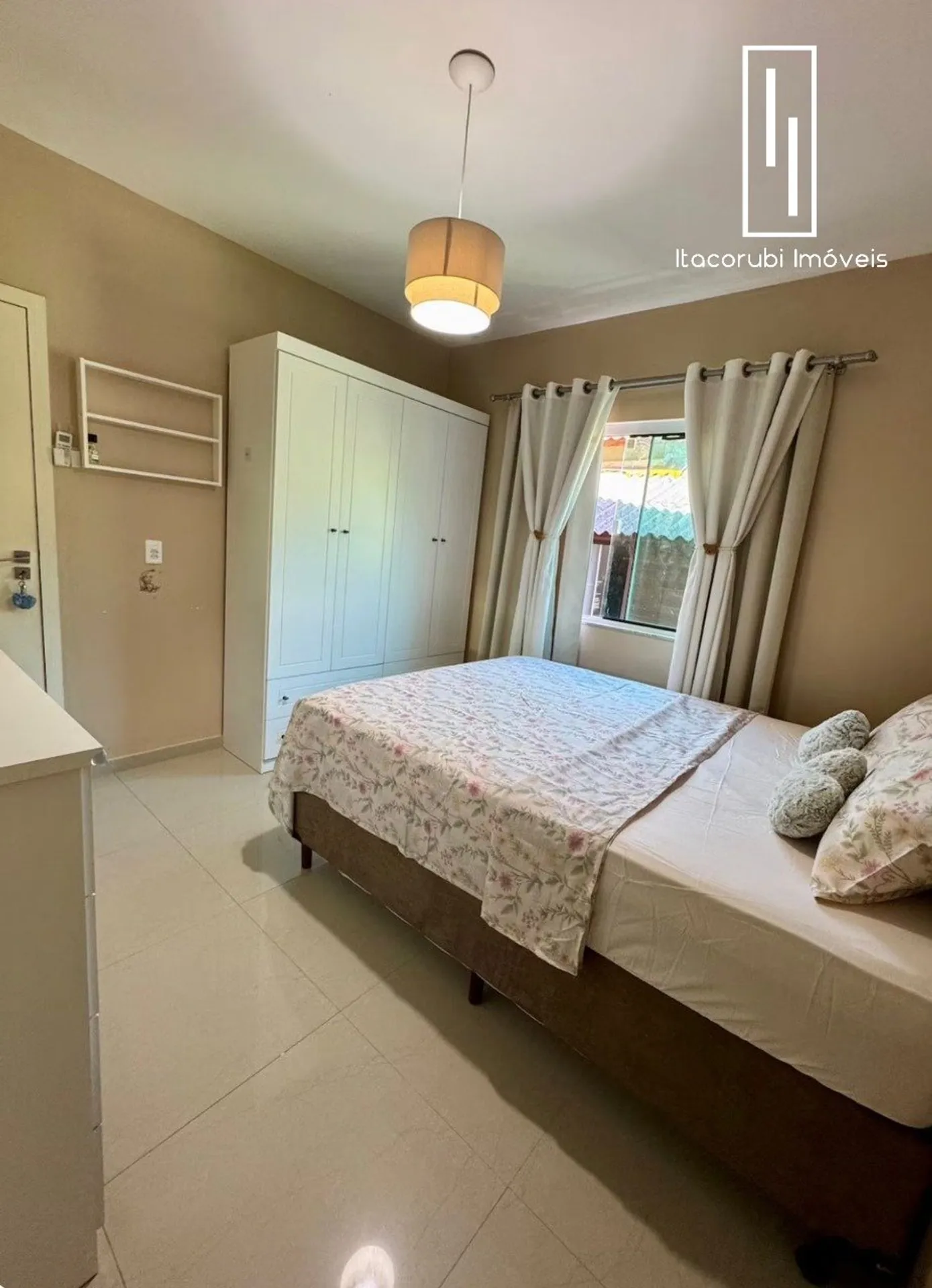 Furnished 2-bedroom house with an en-suite and pool — photo 50