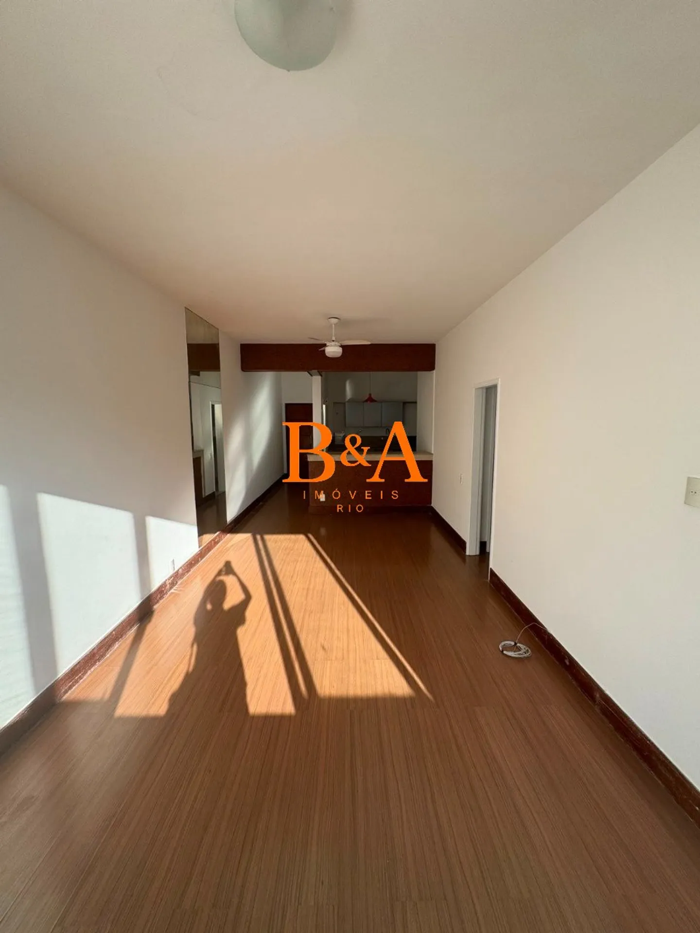Apartment, 120 m², with wood or laminate floors — photo 31