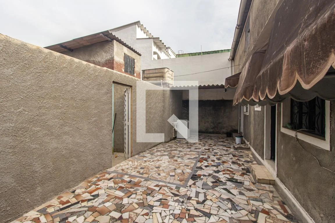 One-bedroom house with a garden — photo 28