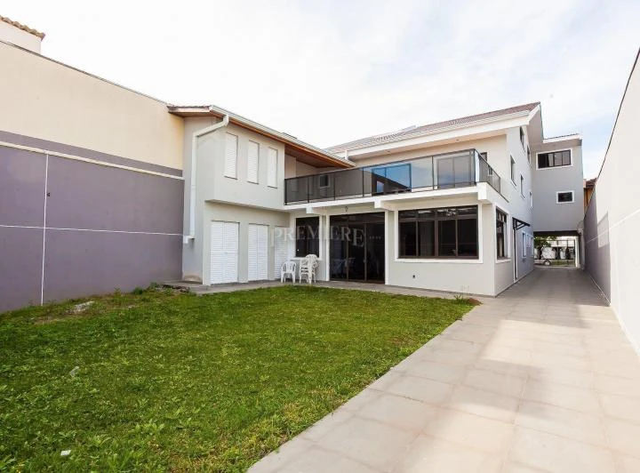 Casa en alquiler con 4 suites y balcón — photo 2