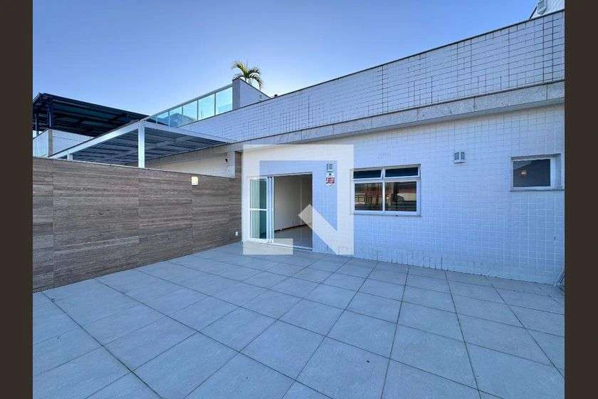 Rental penthouse with 3 en-suite bedrooms and 306 m² — photo 16