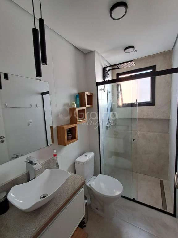 Estudio de 32 m² con 1 baño y ducha de vidrio — photo 5