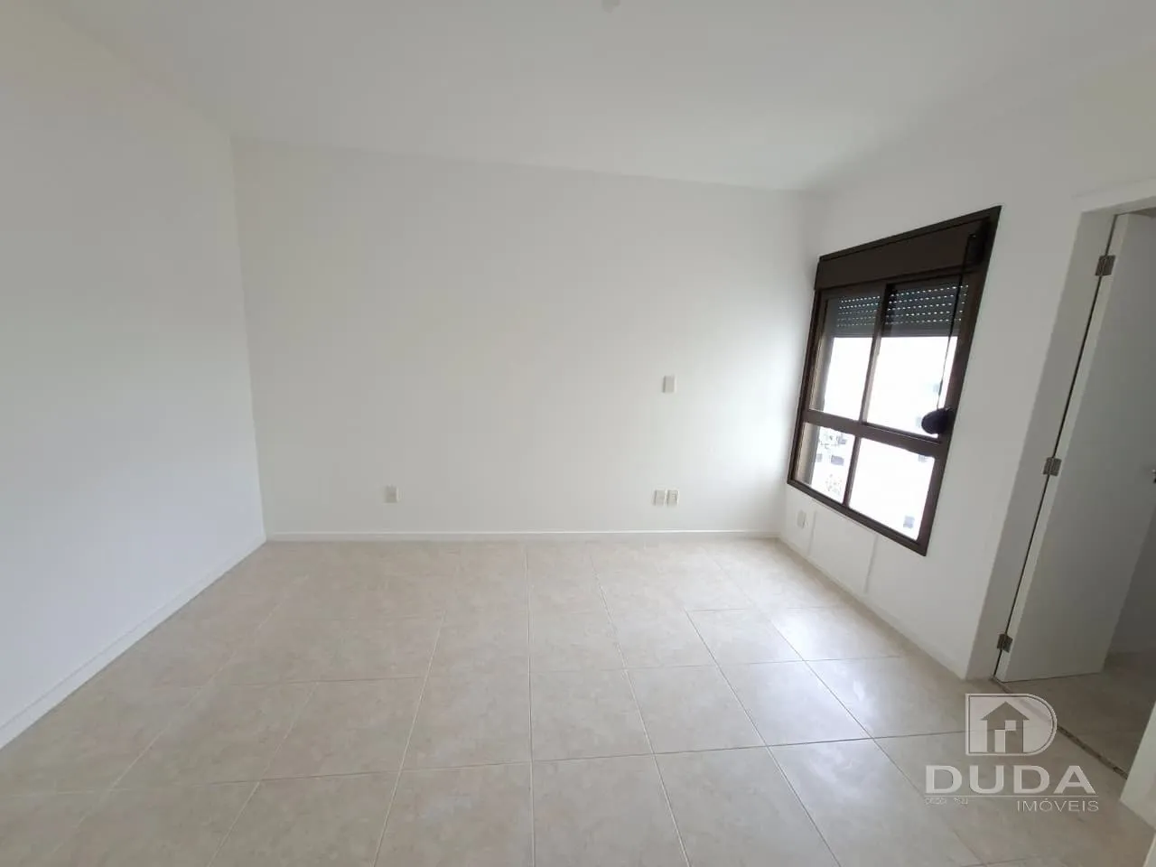 2-bedroom apartment with a mountain view in Florianópolis — photo 17