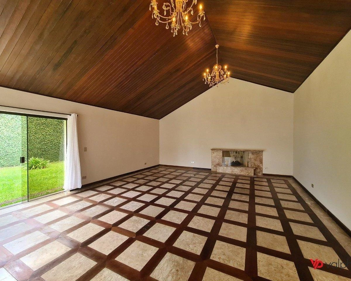 Condo house with 3 bedrooms and 5 bathrooms — photo 6
