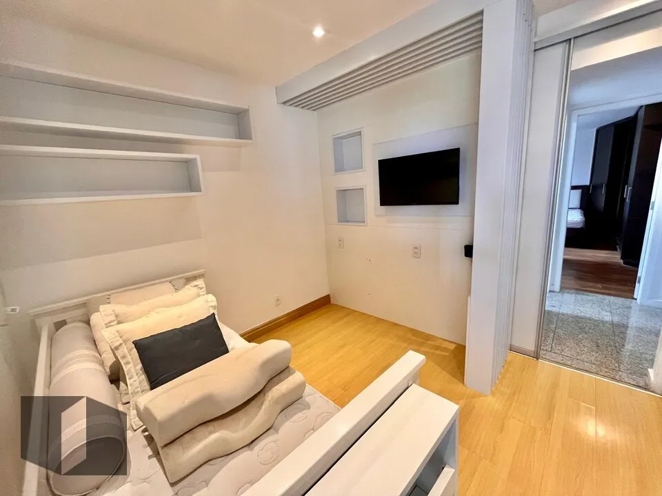Furnished 2-bedroom apartment with a gas kitchen — photo 9