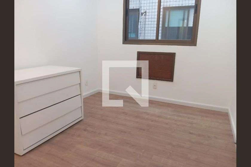 130 m² apartment with 3 bedrooms and a balcony — photo 8