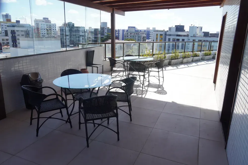Furnished 35 m² apartment with a separate kitchen — photo 4