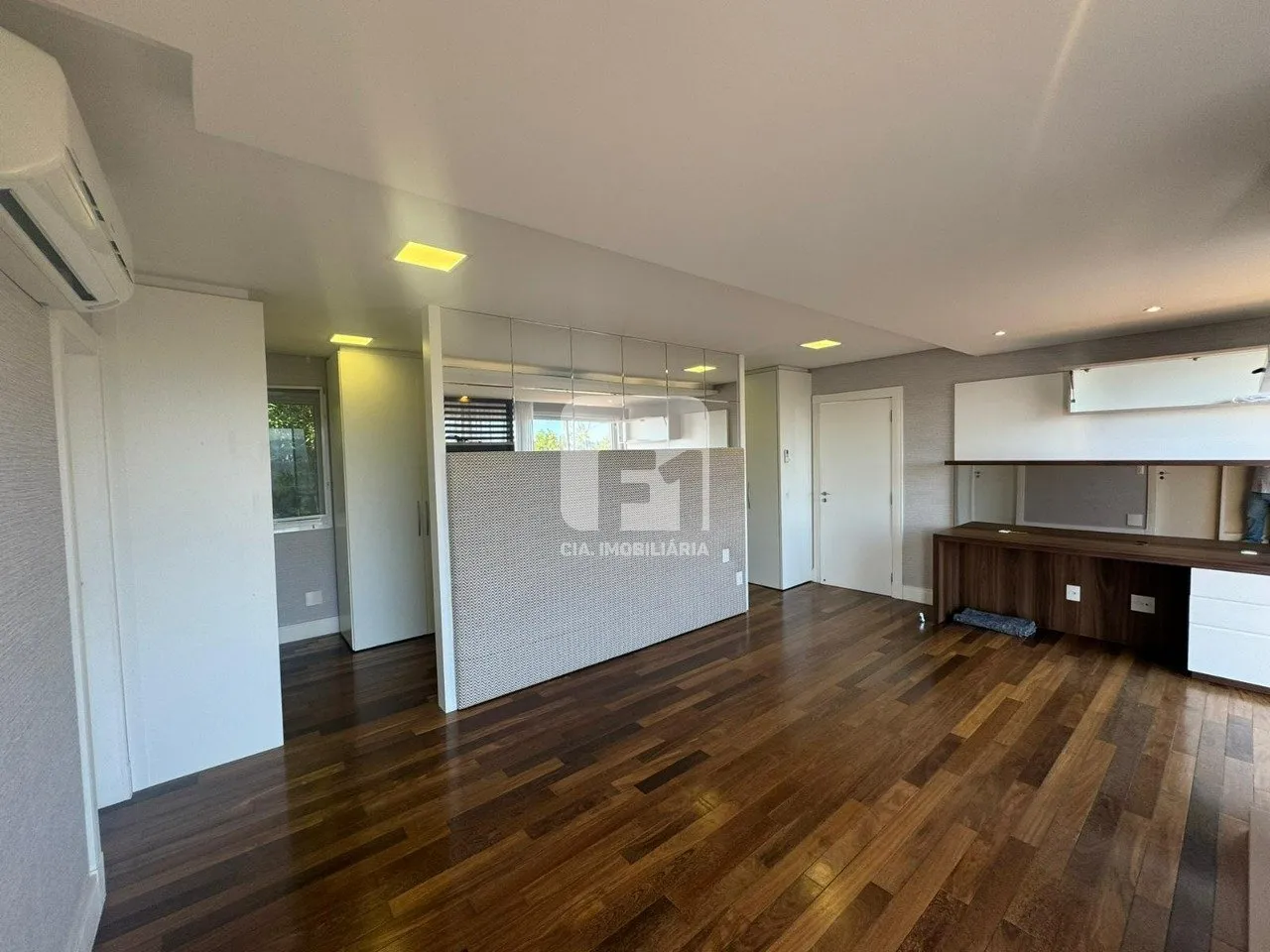 Furnished house with 7 bedrooms and a real desk — photo 41