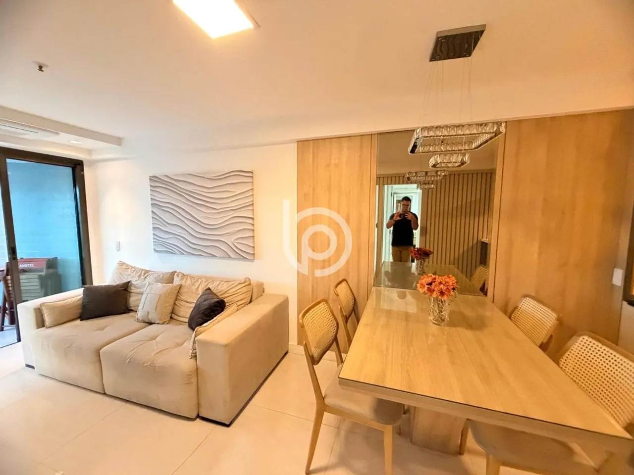 Furnished 2-bedroom apartment with 2 bathrooms and balcony — photo 3