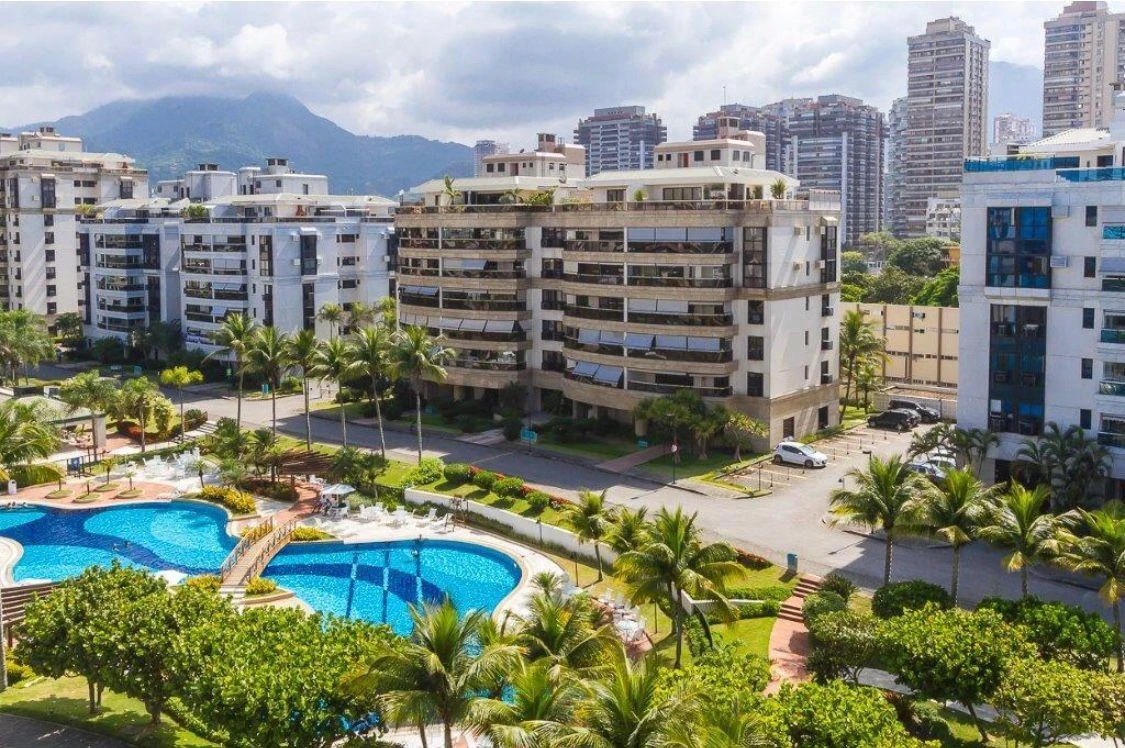 Apartamento mobiliado de 214 m² com 4 quartos e 5 banheiros — photo 26