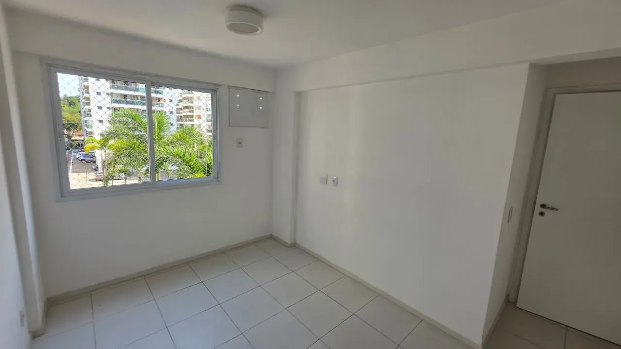 2-bedroom apartment in a building with a coworking space — photo 14