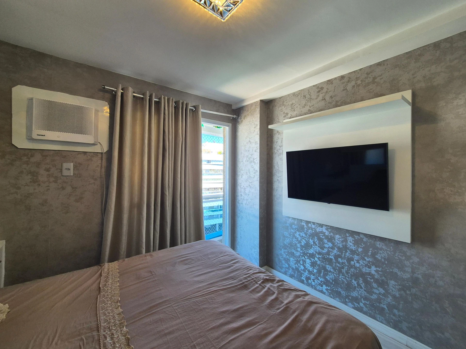 Furnished apartment with 5 bedrooms and open-plan kitchen — photo 44