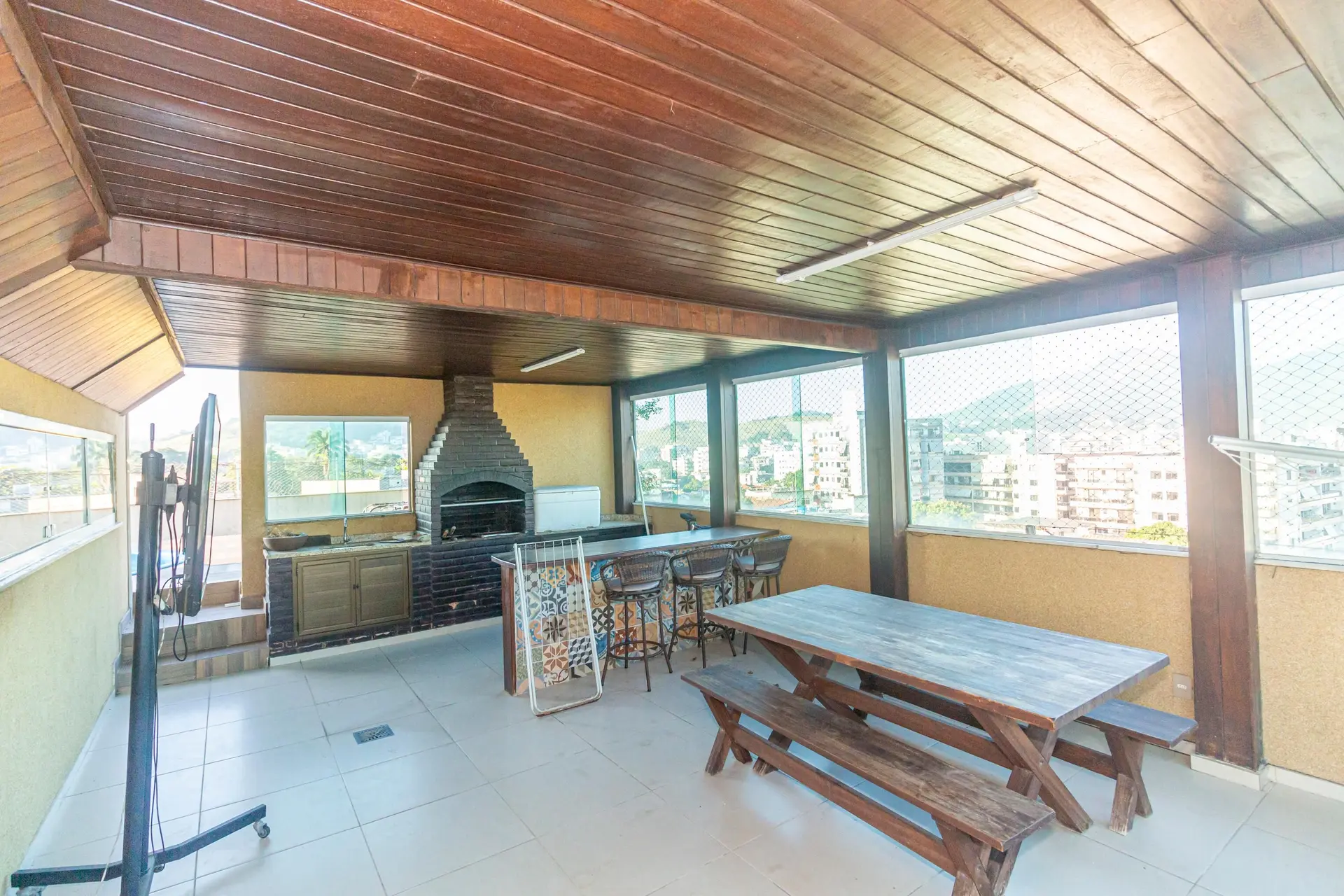 Apartamento mobiliado com 4 quartos e 3 banheiros — photo 4