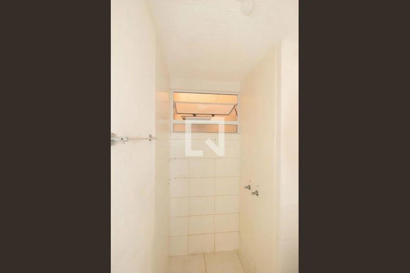 2-bedroom apartment with 1 parking spot and closed kitchen — photo 15