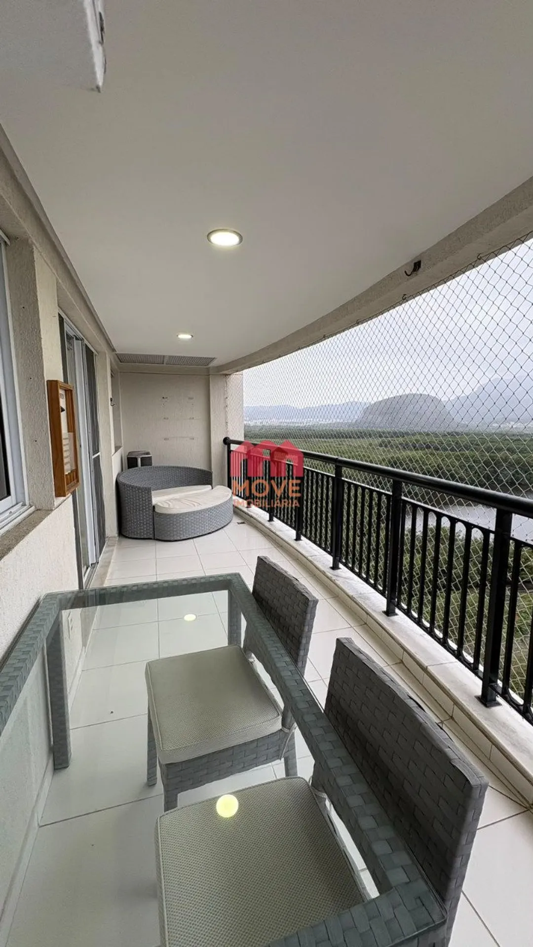 2-bedroom apartment with a water view in Rio de Janeiro — photo 12