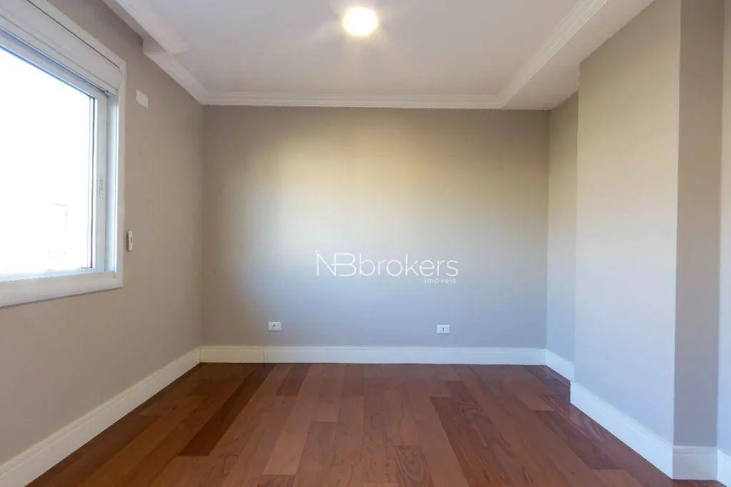 Condo house with 4 bedrooms and 5 bathrooms — photo 51
