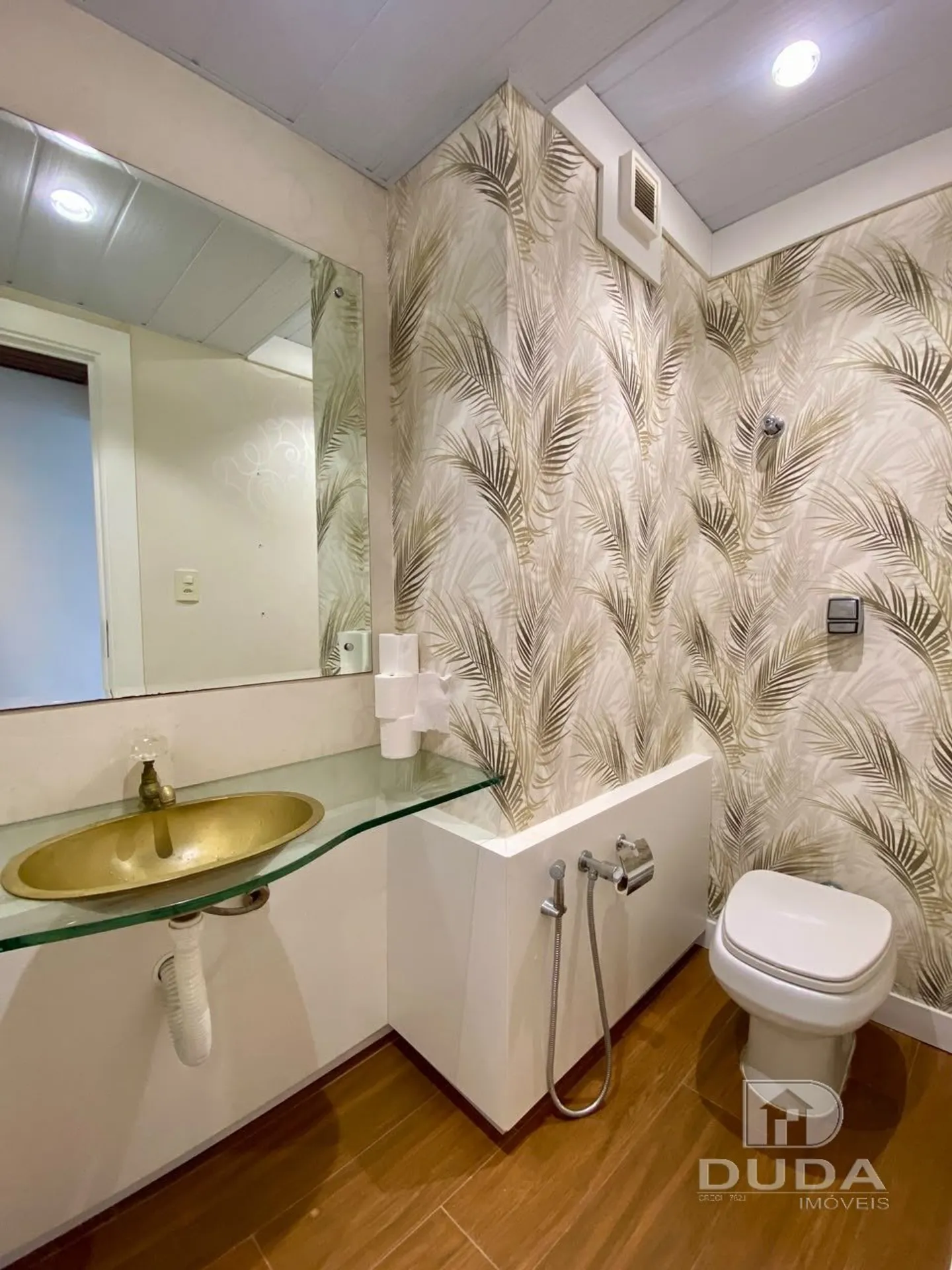 200 m² apartment with a bathtub and floor-to-ceiling windows — photo 32