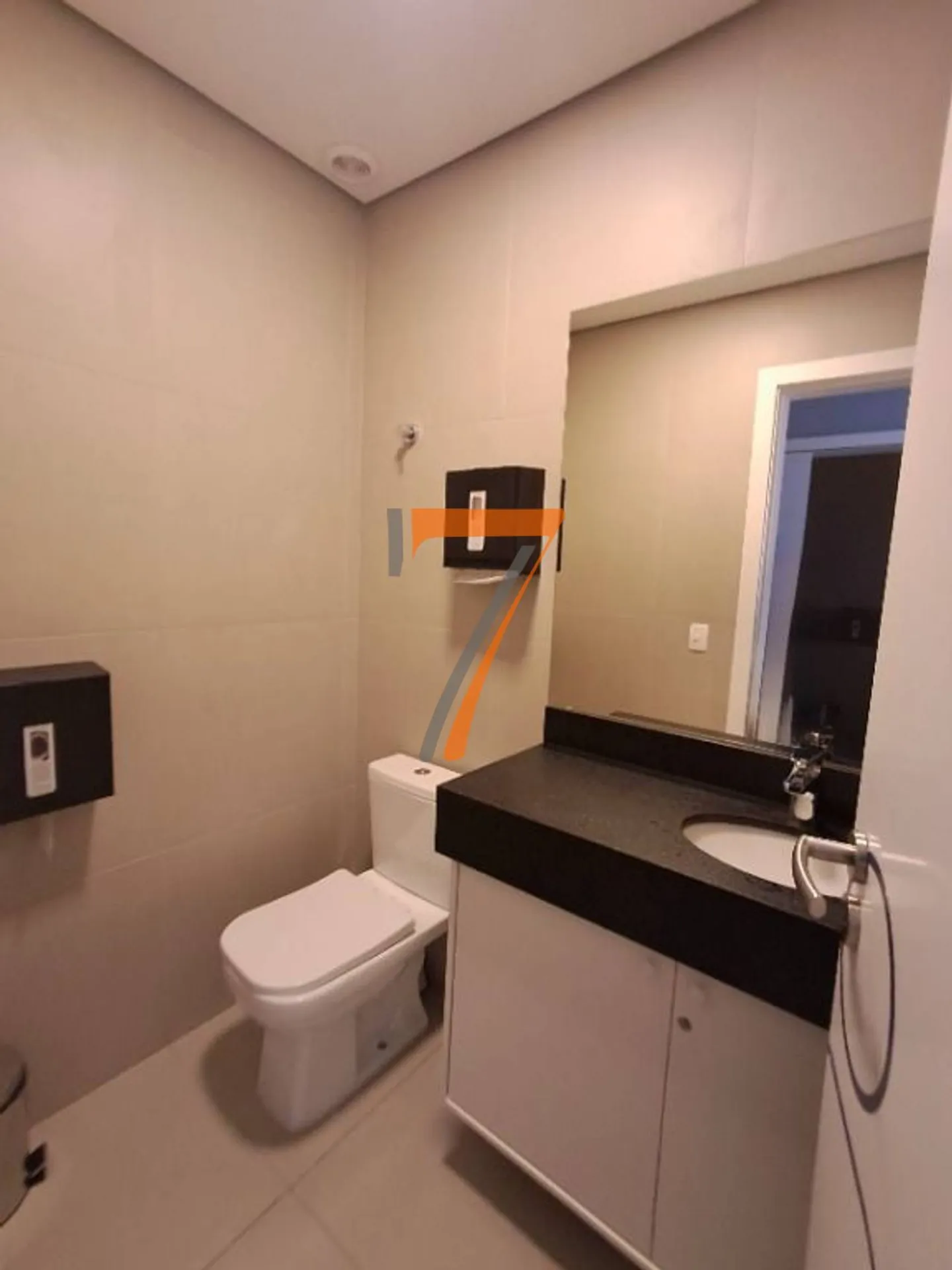 Furnished studio with 1 bedroom and 30 m² — photo 21