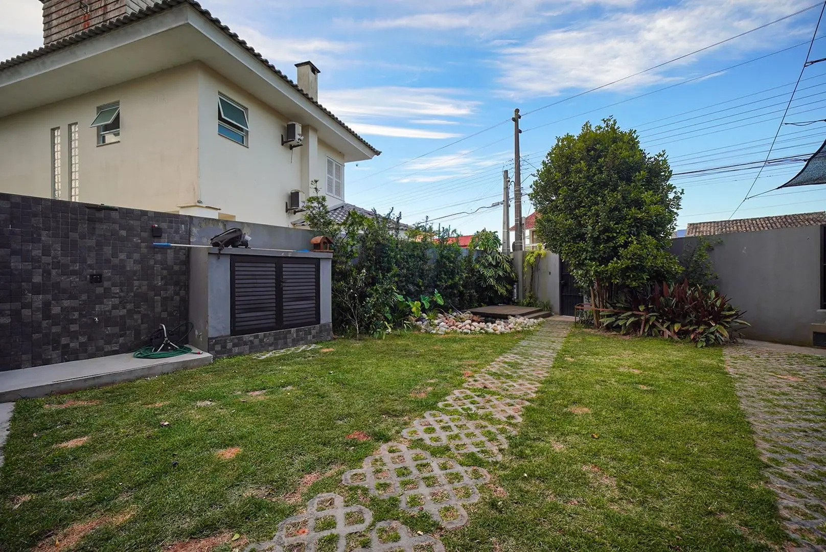 Lavavajillas y 5 dormitorios: casa de 330 m² — photo 11