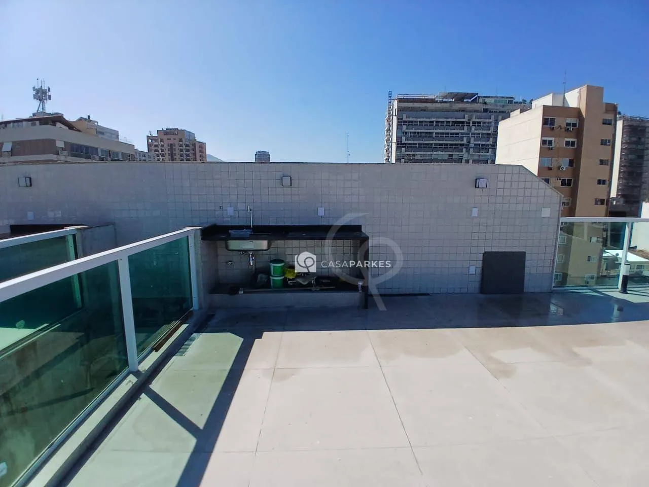 Penthouse with 3 bedrooms and 4 bathrooms — photo 39