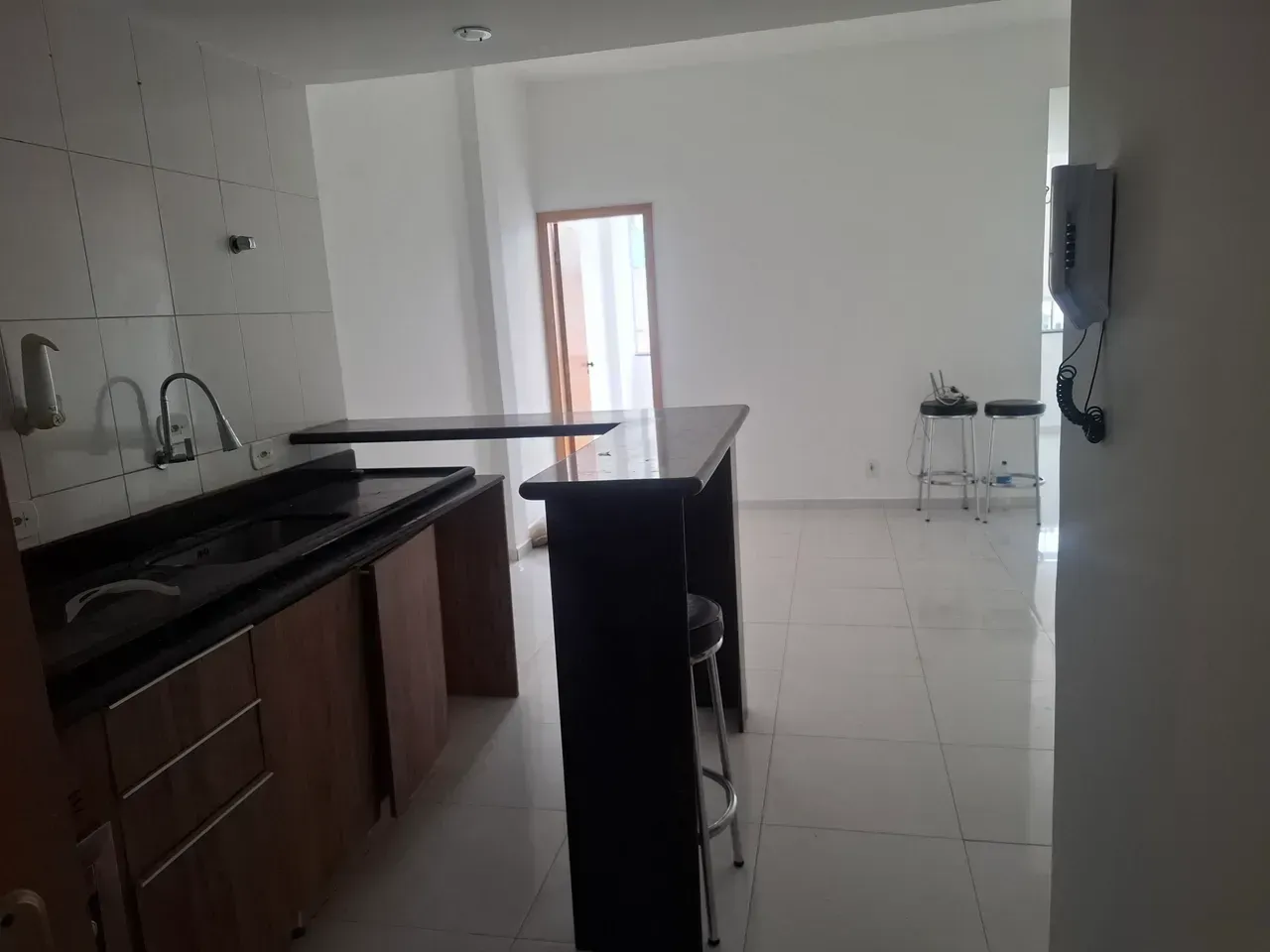 Квартира 53 м² с 1 спальней и кухней открытой планировки — photo 4