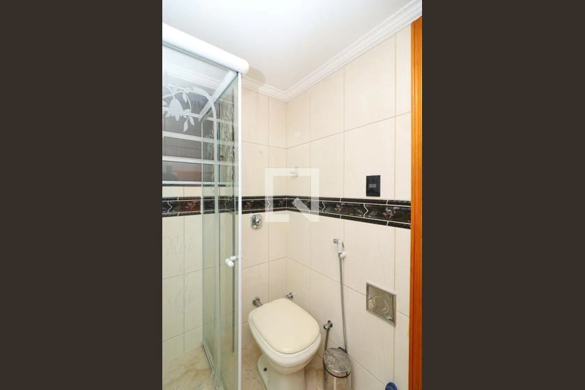 Apartment, 77 m², with wood or laminate floors — photo 23