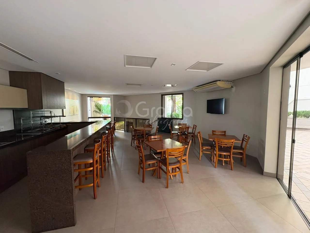 3-bedroom apartment with 446 m² and 2 parking spots — photo 28