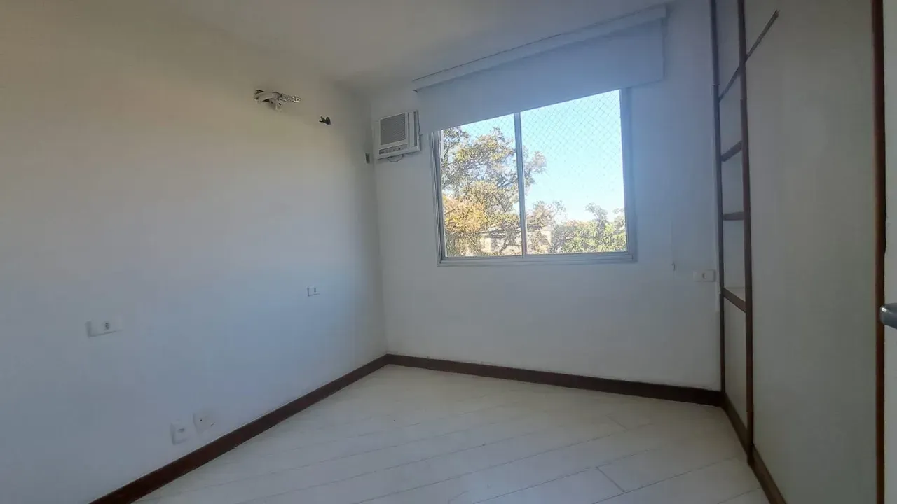 177 m² duplex with 2 bedrooms, 3 bathrooms — photo 10