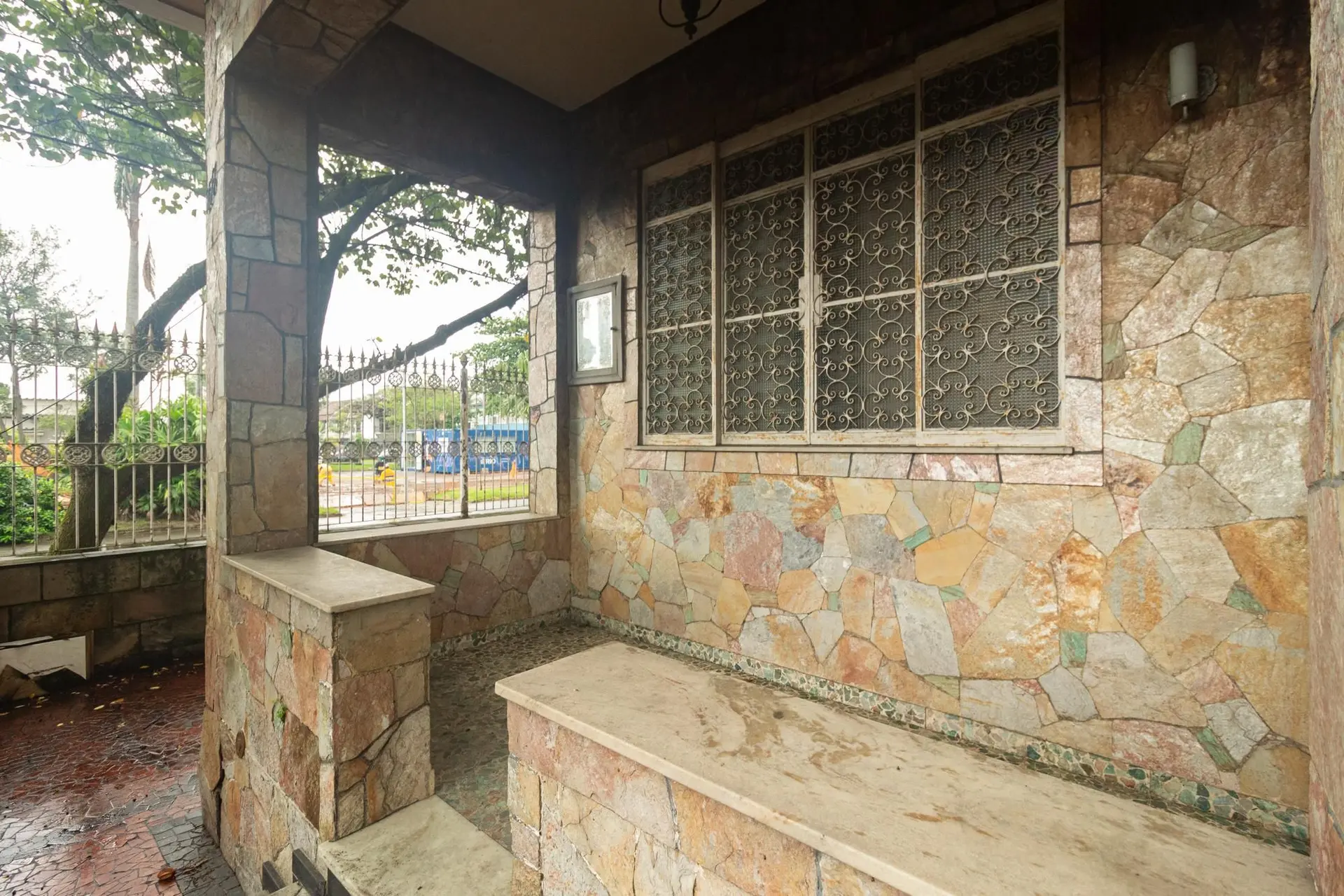 6 quartos e jardim: casa de 263 m² — photo 8