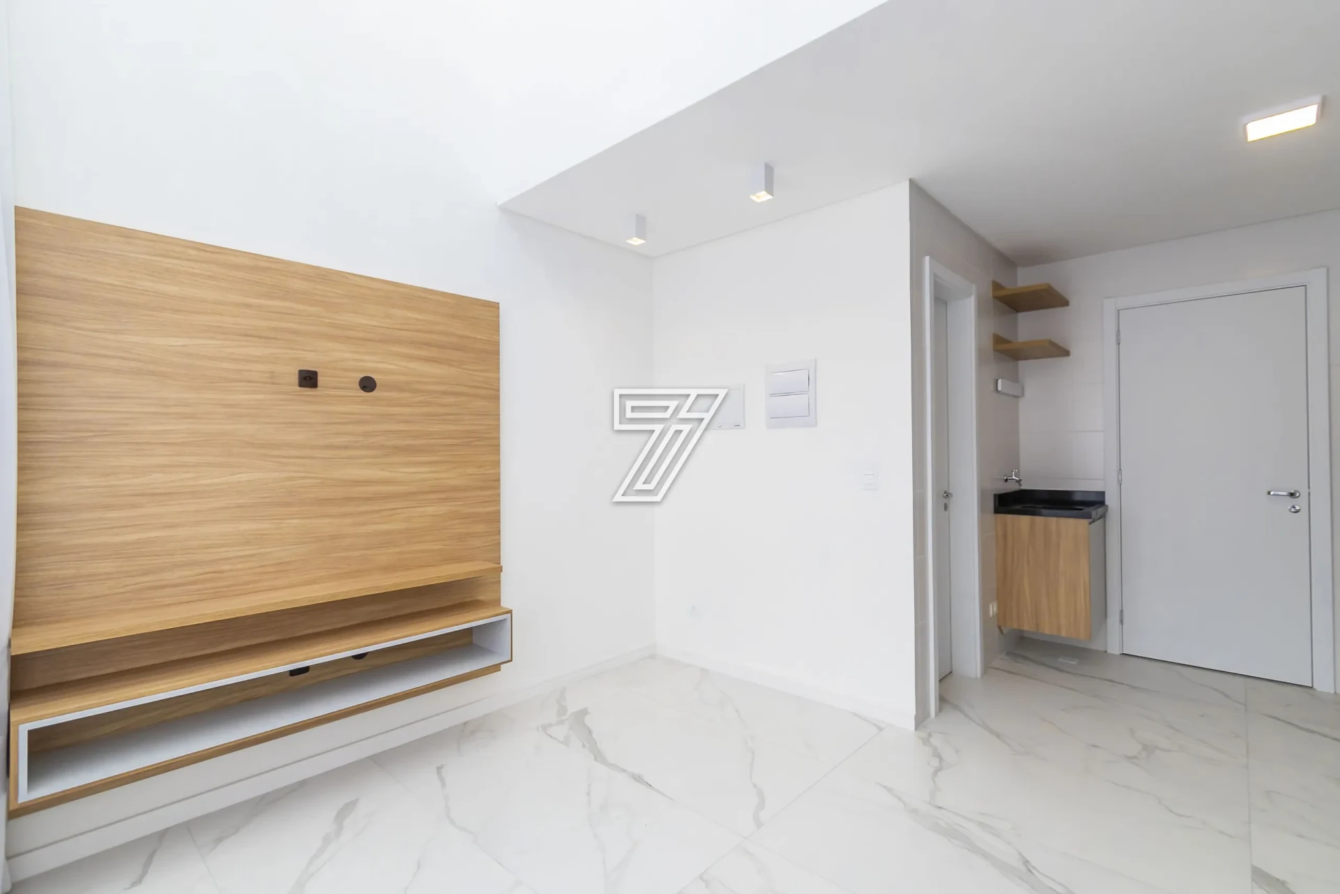 43 m² duplex loft with an open-plan kitchen — photo 9