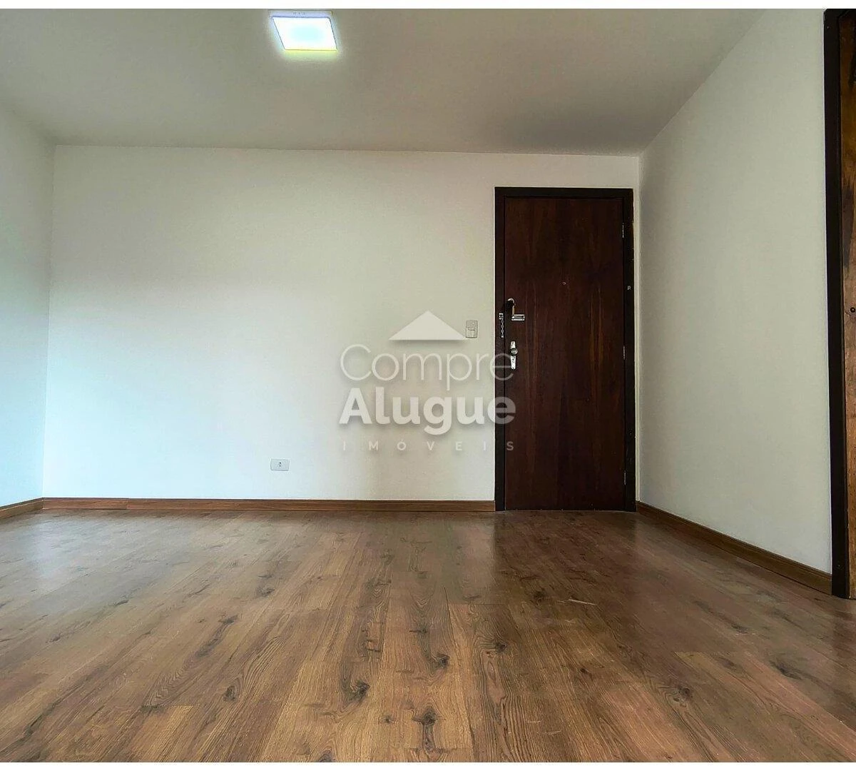 3-bedroom apartment in a building with a gym — photo 5