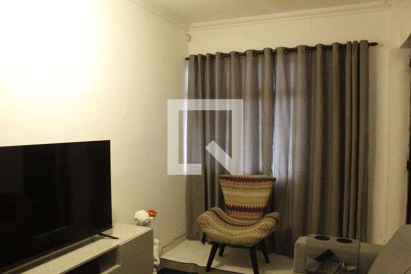 Furnished 225 m² house with 3 bedrooms and 8 parking spots — photo 2