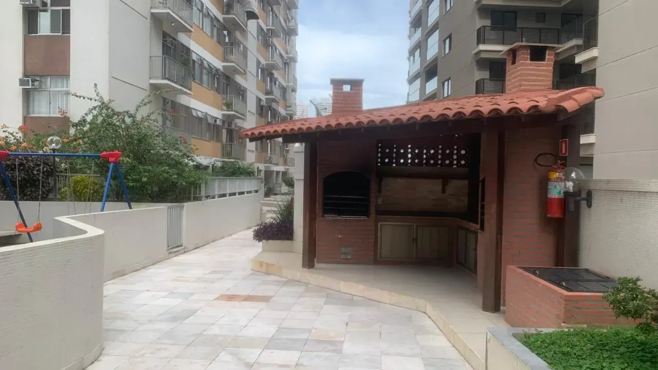 Apartamento mobiliado com cozinha fechada e 120 m² — photo 17