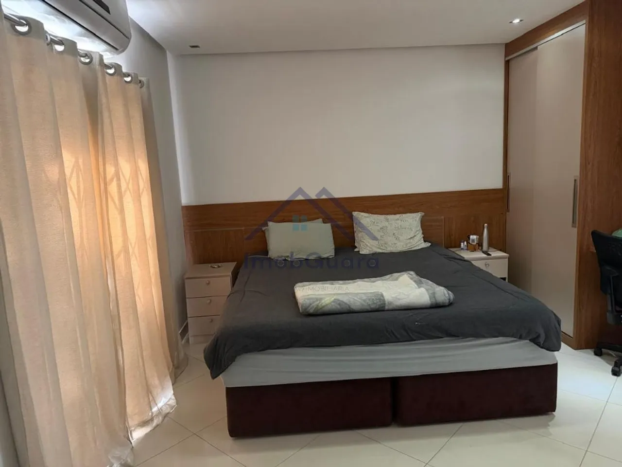 Furnished house with open-plan kitchen and gas stove — photo 3
