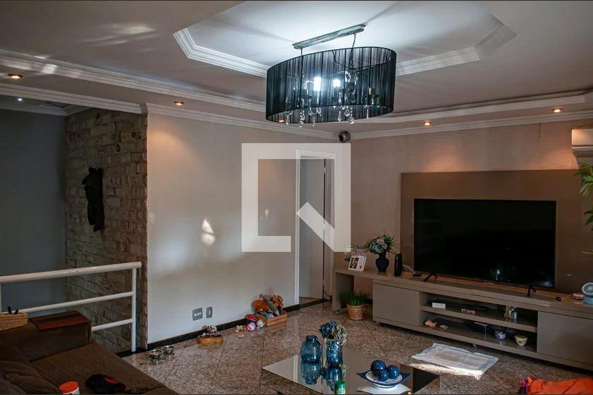 House 400 m² with 4 bedrooms, 2 en-suites, 4 parking spots — photo 11