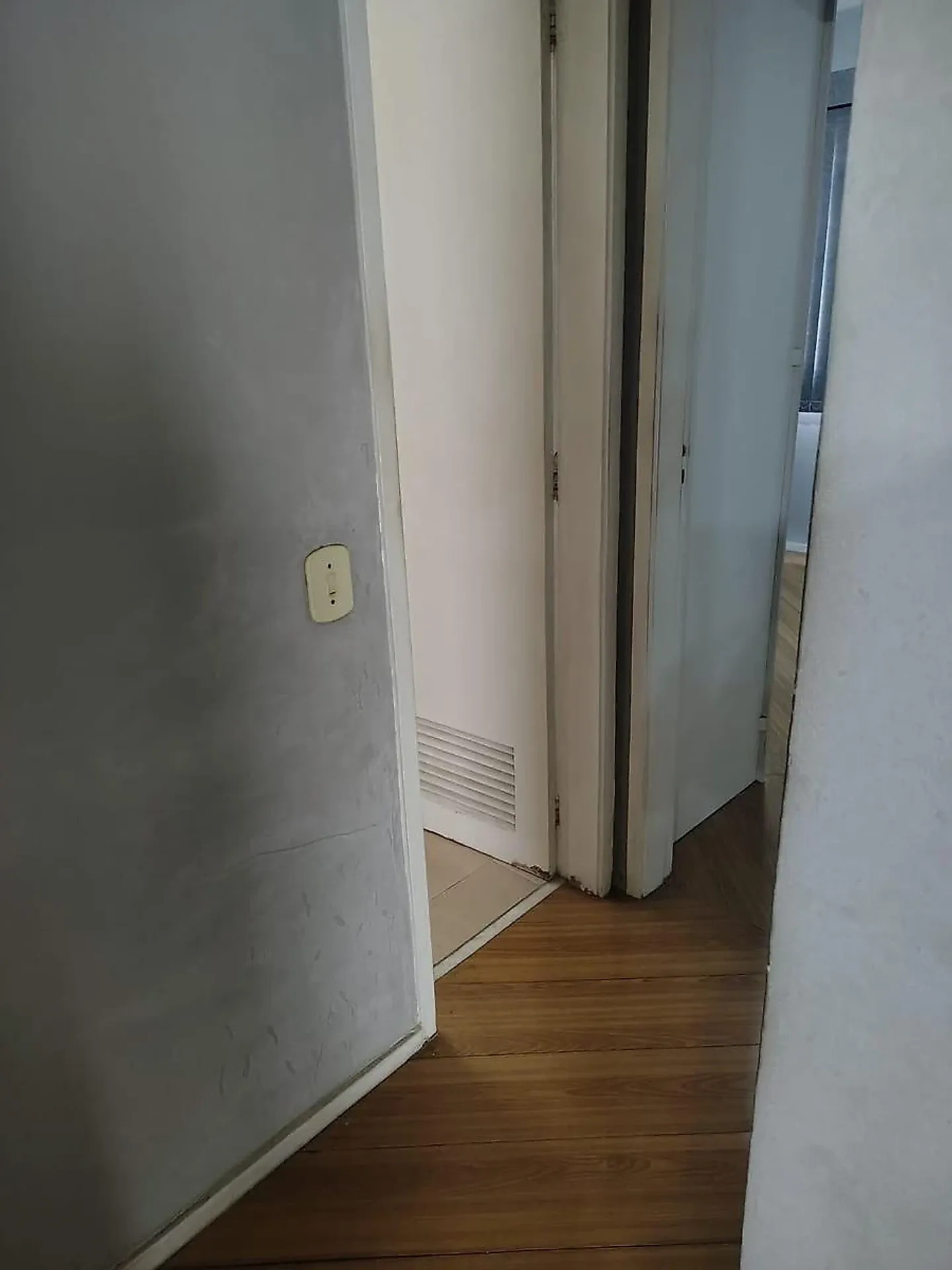 Apartment, 80 m², with wood or laminate floors — photo 10