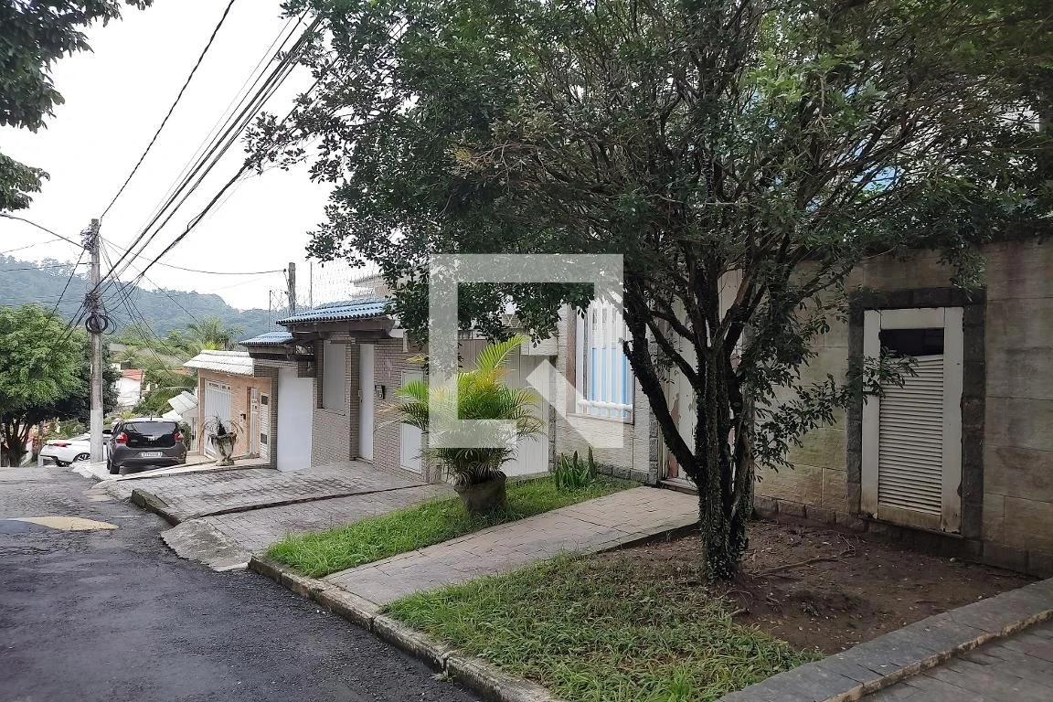Casa mobiliada com 3 quartos, varanda e 3 banheiros — photo 110