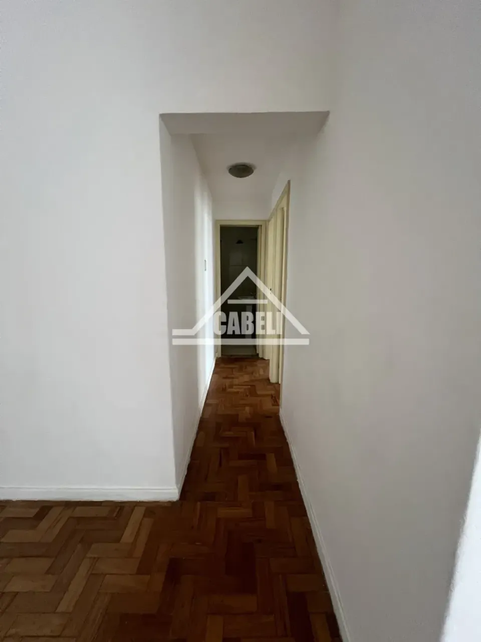 2-bedroom apartment with 2 bathrooms, no parking — photo 11