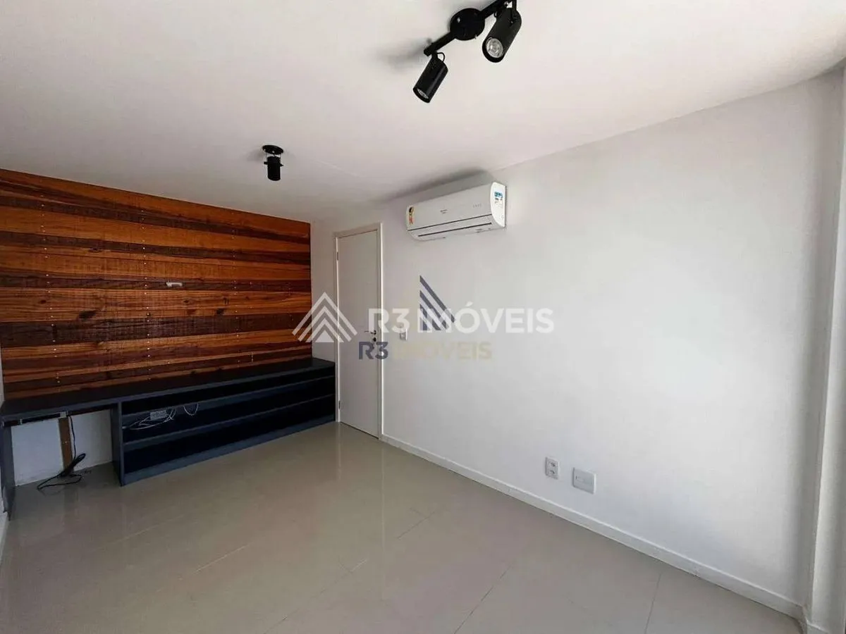 Duplex penthouse with 4 bedrooms and built-in closets — photo 28