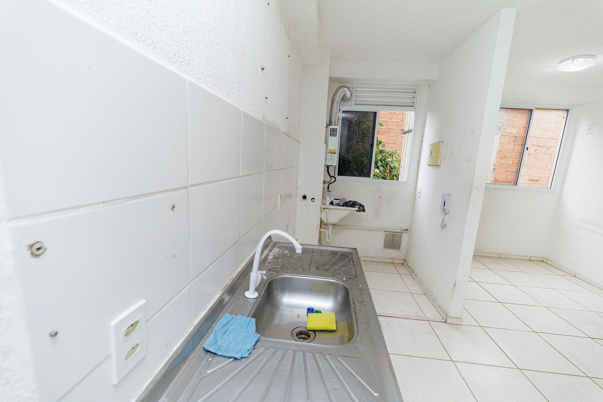 2-bedroom apartment in a building with a pool — photo 2