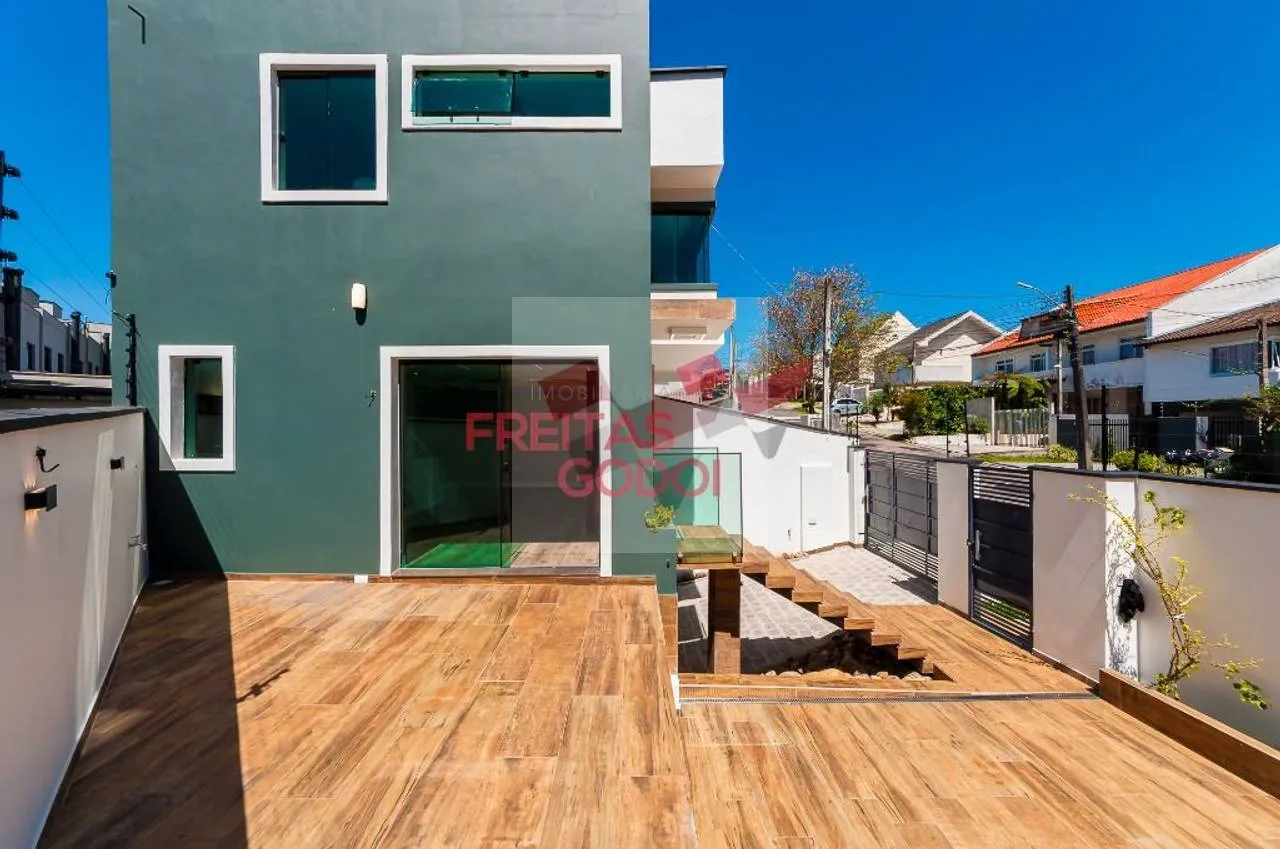 2-bedroom house with floor-to-ceiling windows in Curitiba — photo 39