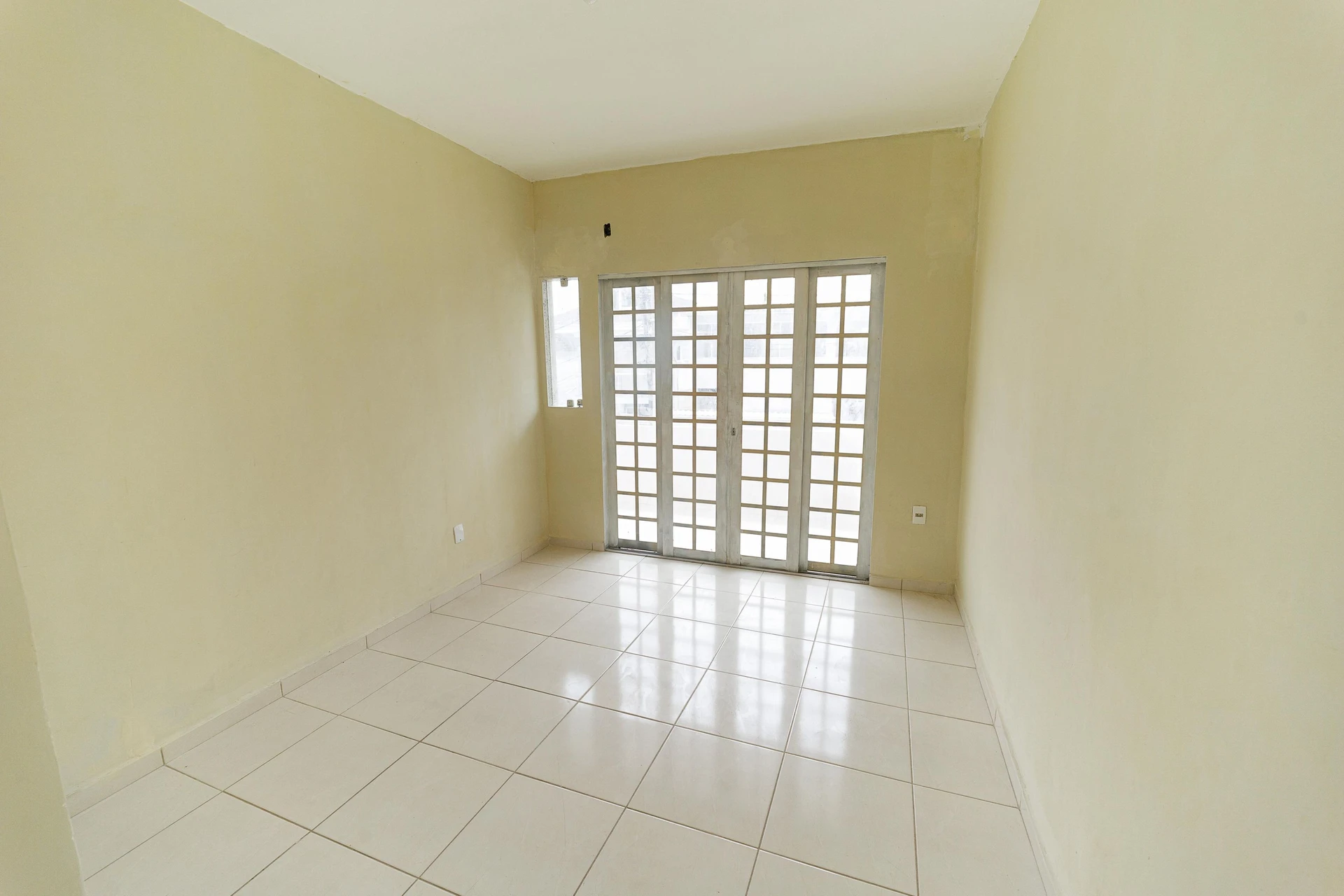 Casa de 80 m² com jardim e closet — photo 8