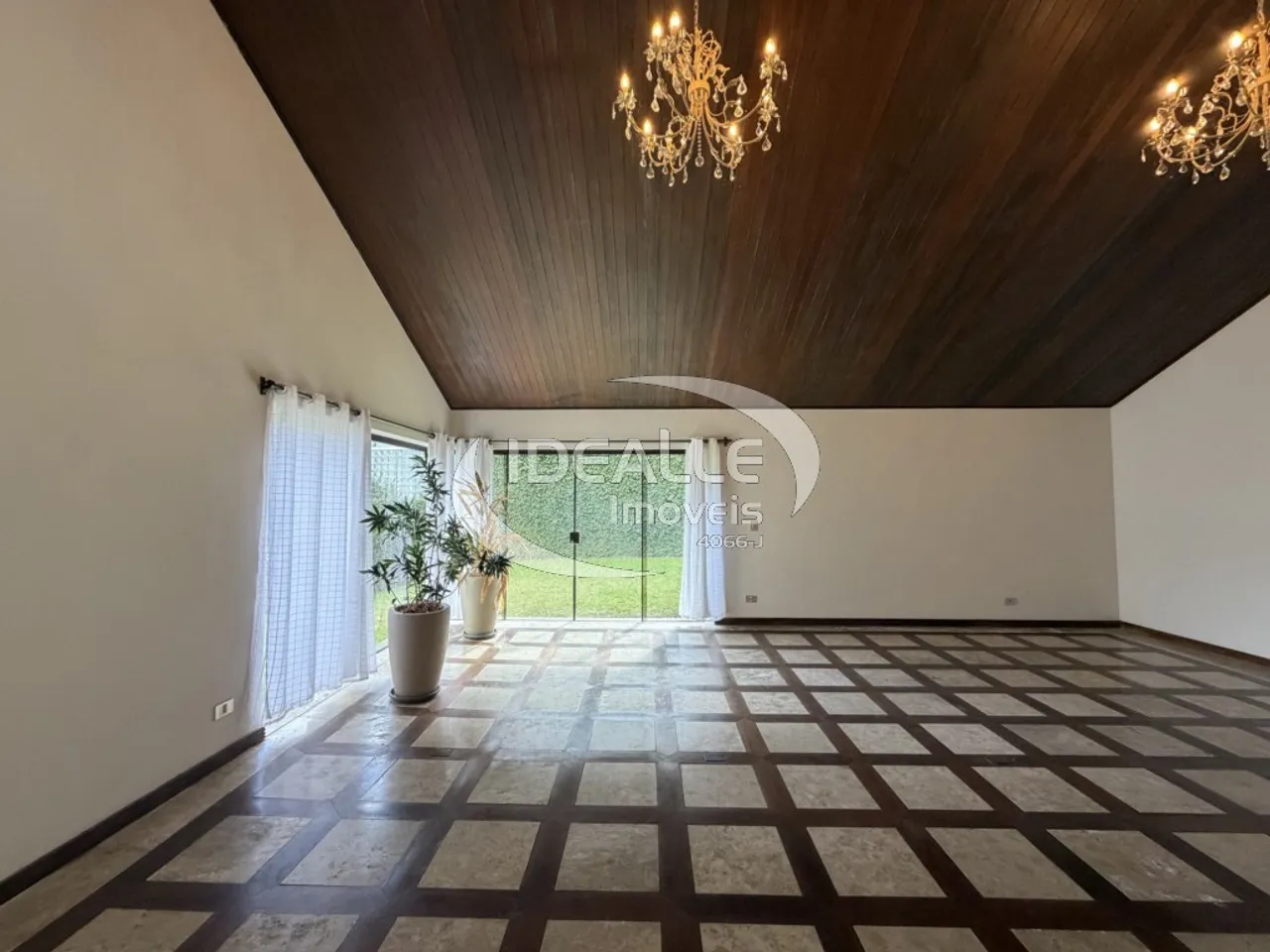 Мебльований будинок на 3 спальні з 4 ванними, 477,23 м² — photo 7