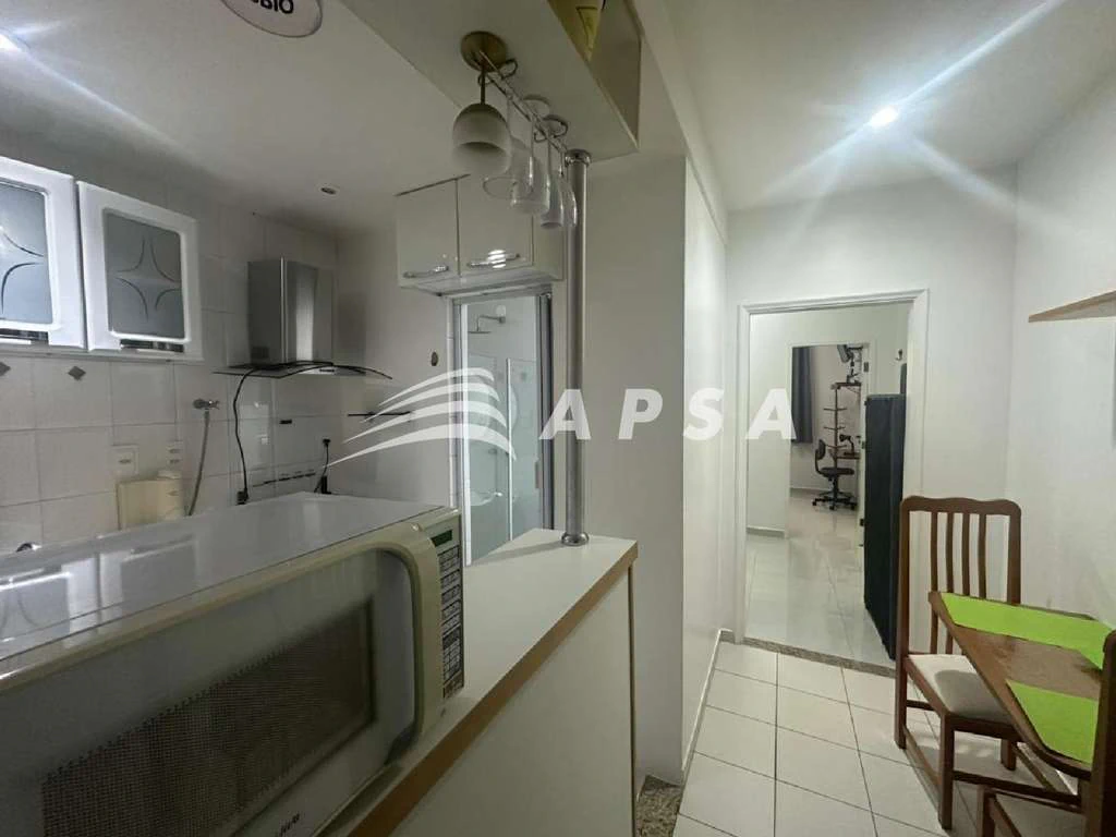 Furnished 1-bedroom apartment with 40 m² and glass shower — photo 6